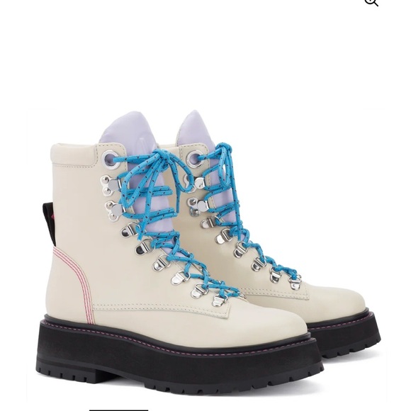 Larroude Winter white Leather boots-NWOT Size 9.5 - Picture 1 of 13